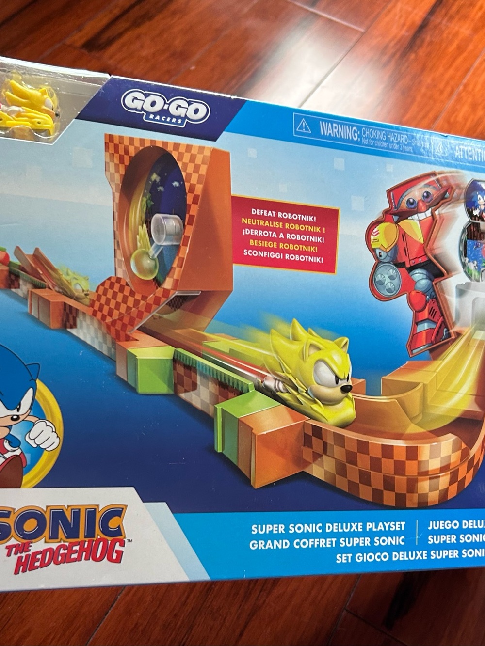 NIB Go-Go Racers Sonic the Hedgehog Super Sonic Deluxe Playset